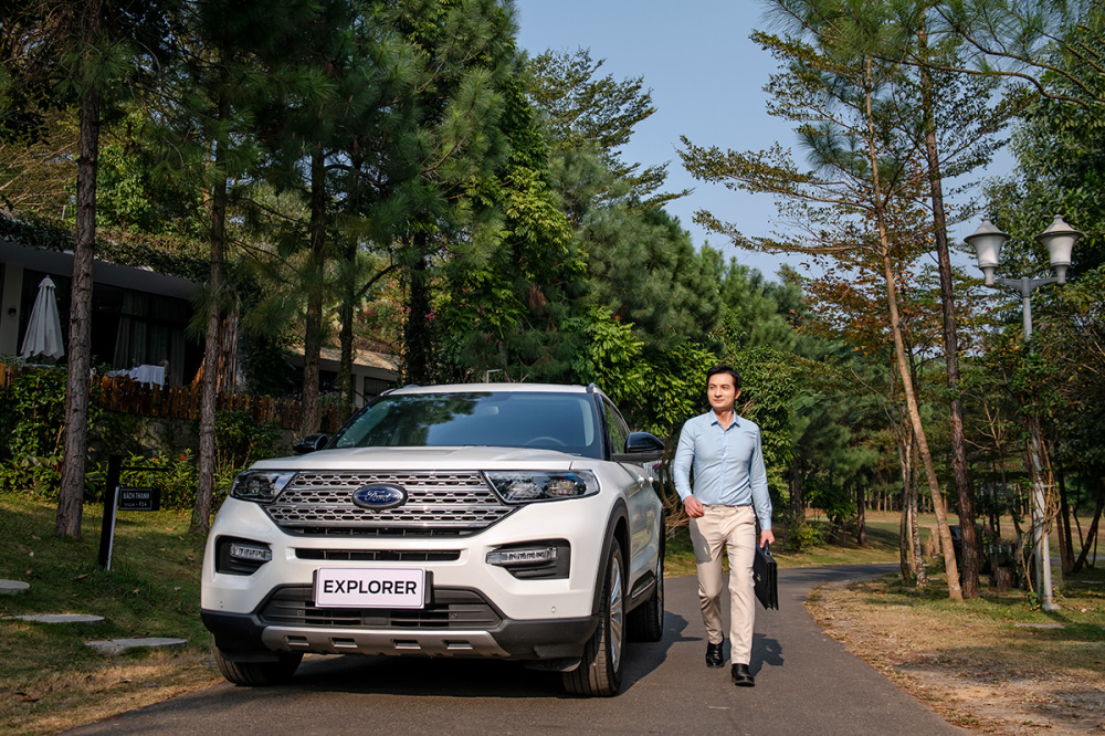 Explorer Hoàn Toàn Mới cũng dẫn đầu phân khúc SUV cỡ lớn trong liên tiếp 2 tháng