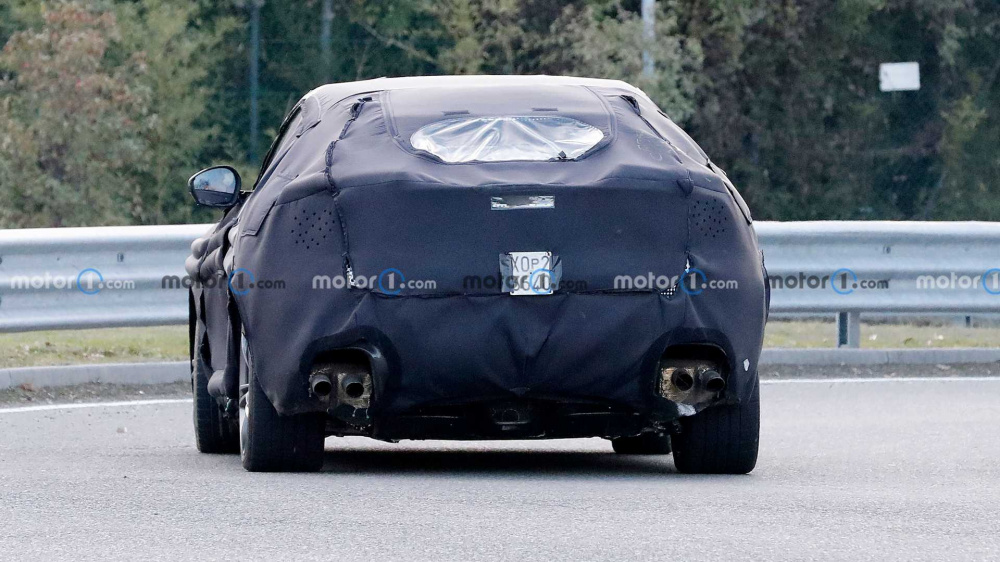Đuôi xe Ferrari Purosangue