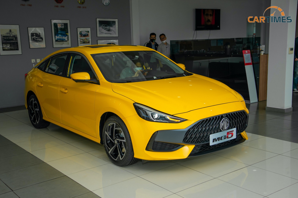 MG 5 là mẫu xe hạng C mới cập bến thị trường Việt Nam