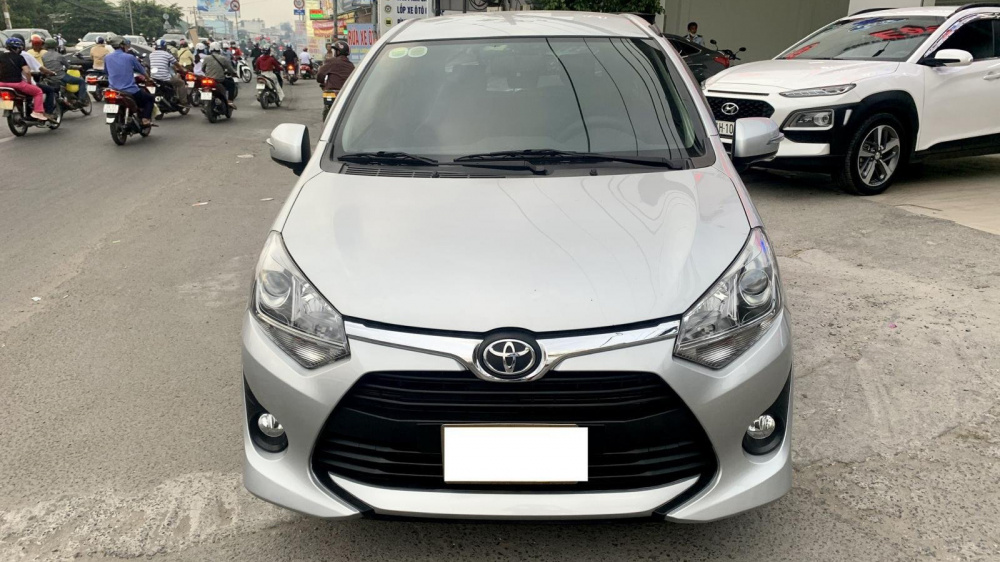 300 triệu nên mua xe ô tô cũ nào năm 2022?