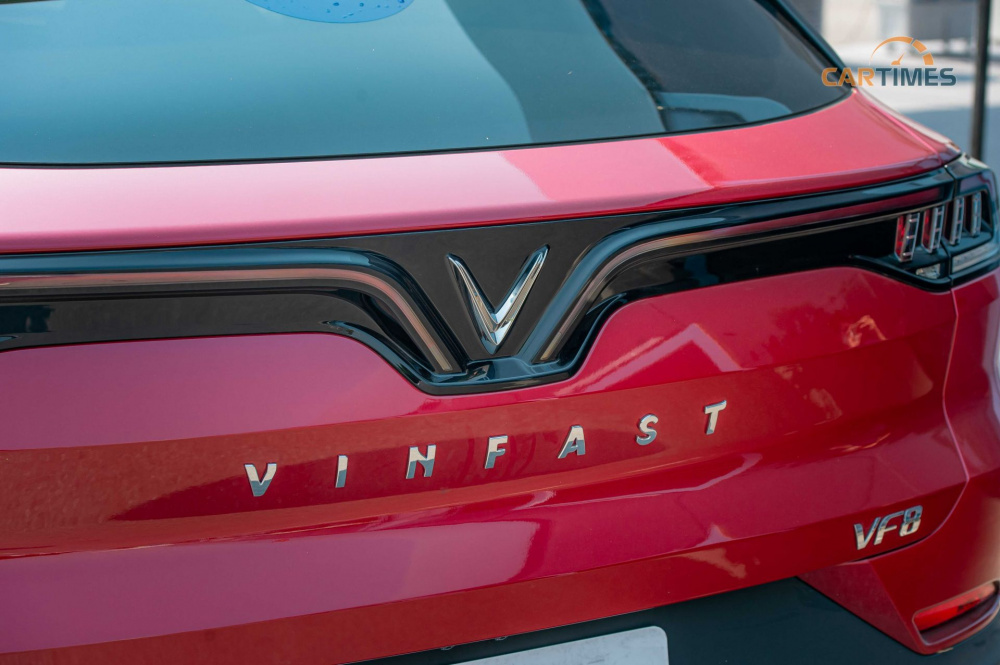 Đuôi xe VinFast VF8