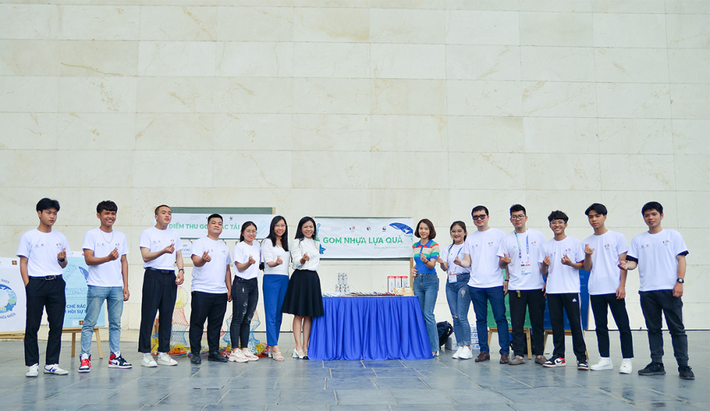 Chương trình đổi rác lấy các quà tặng