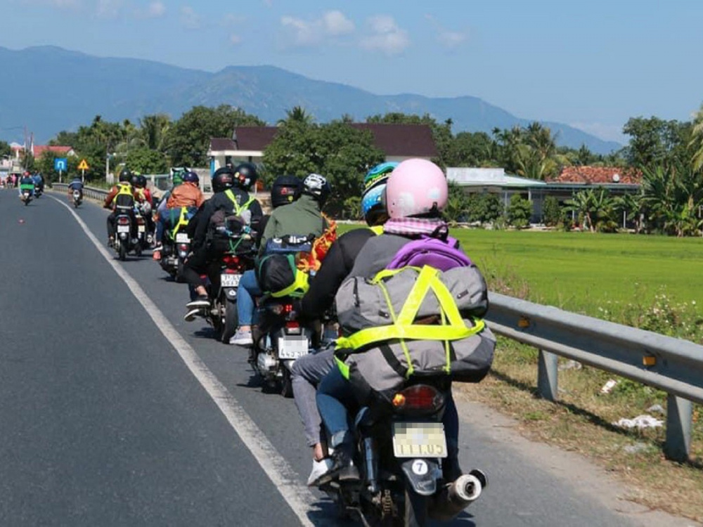 lái xe trời nắng
