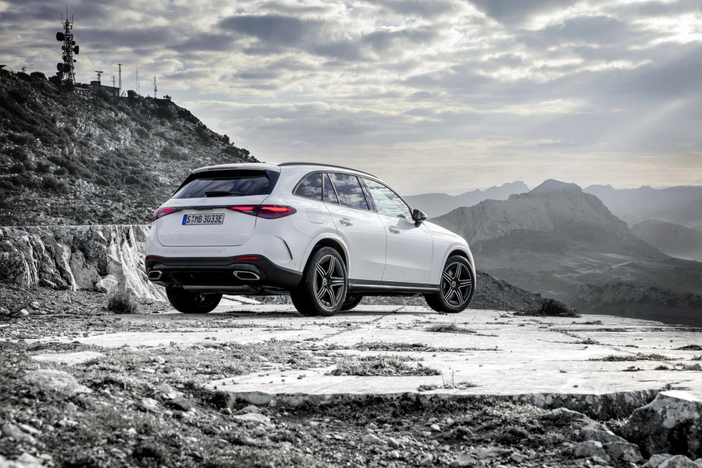 Đuôi xe Mercedes-Benz GLC 2023