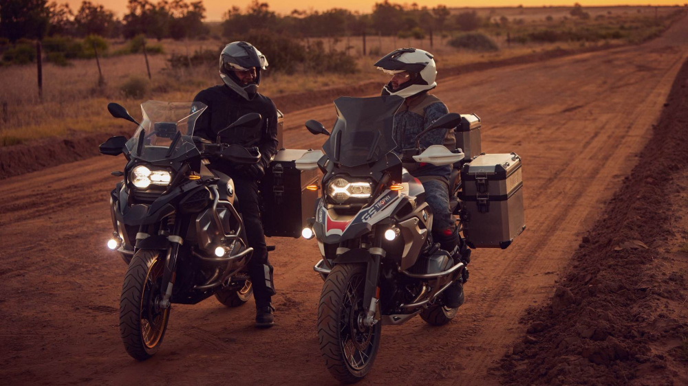 BMW R 1250 GS và BMW R 1250 GS Adventure sở hữu thiết kế ấn tượng và công nghệ vượt trội
