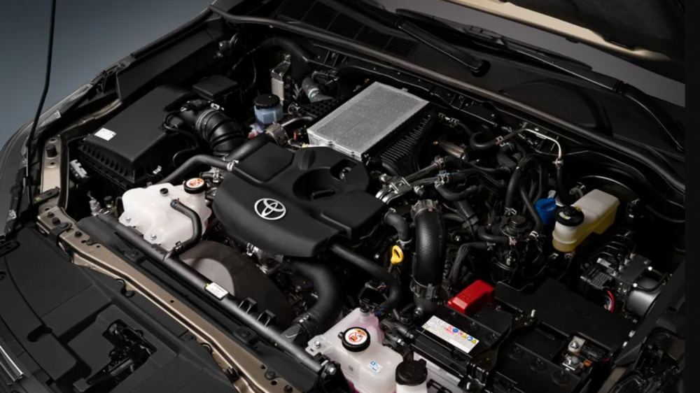 Toyota Hilux 2024 thêm công nghệ mild-hybrid 48V