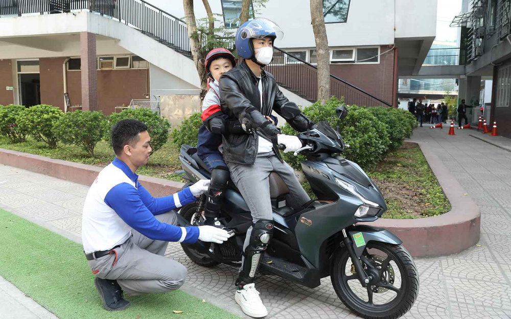 Mũ bảo hiểm Honda