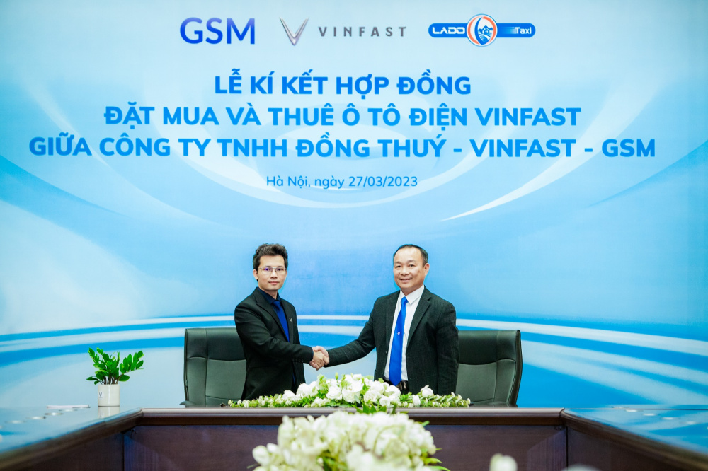 Lado Taxi kí kết với GSM và VinFast