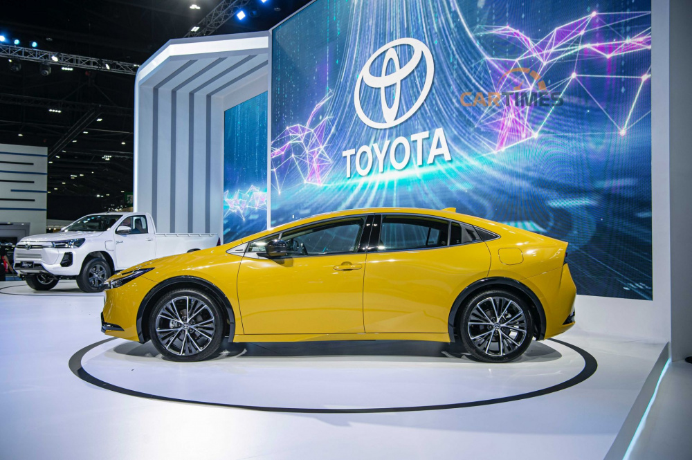 Thân xe Toyota Prius 2023