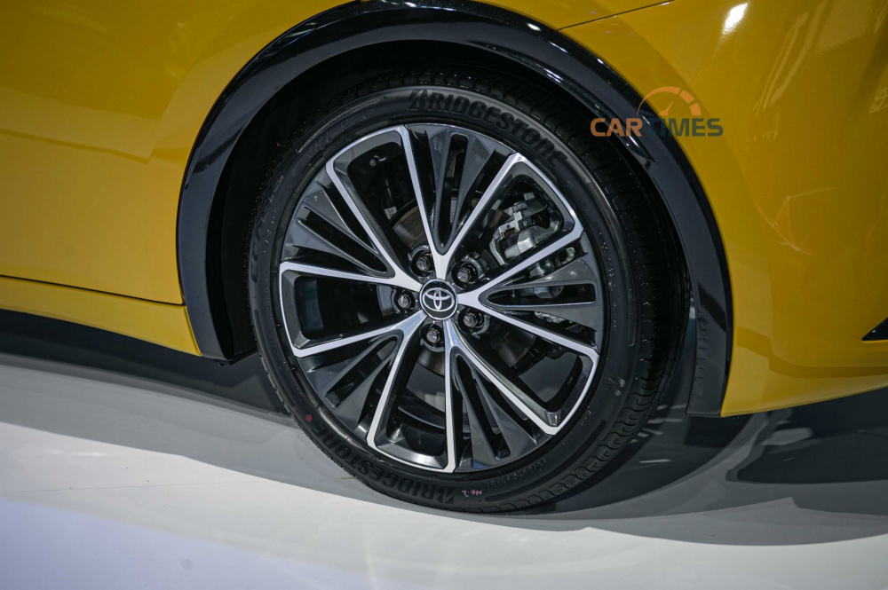 La zăng xe Toyota Prius 2023
