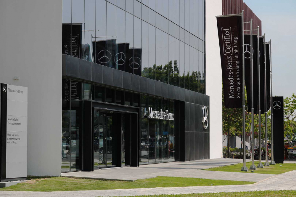Không gian trưng bày bên trong showroom
