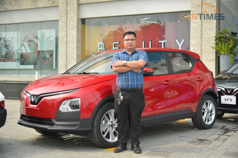 Rất nhiều khách hàng đã nhận xe VinFast VF5 trong ngày 21/5