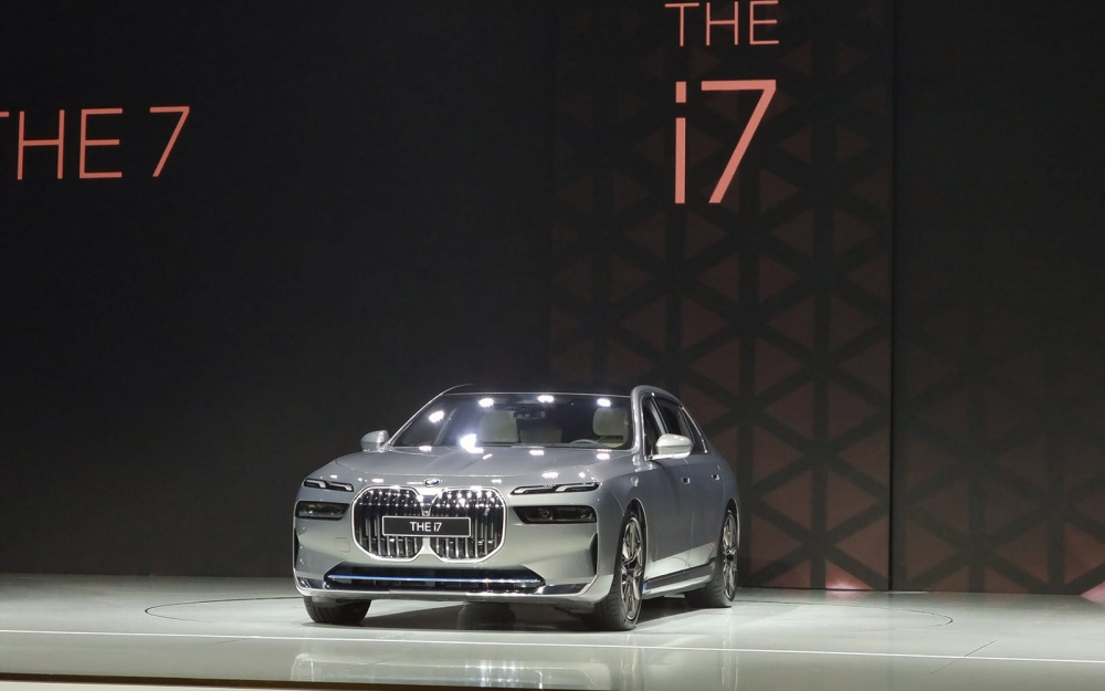 Xe điện BMW i7