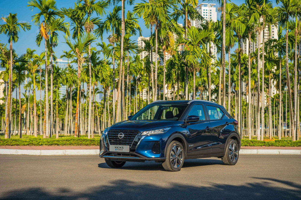 Nissan Kick
