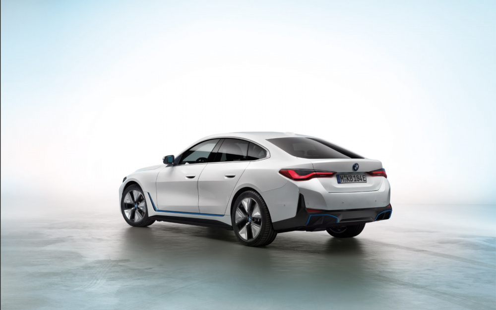 BMW i4