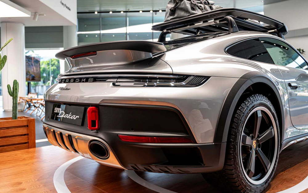 911 Dakar