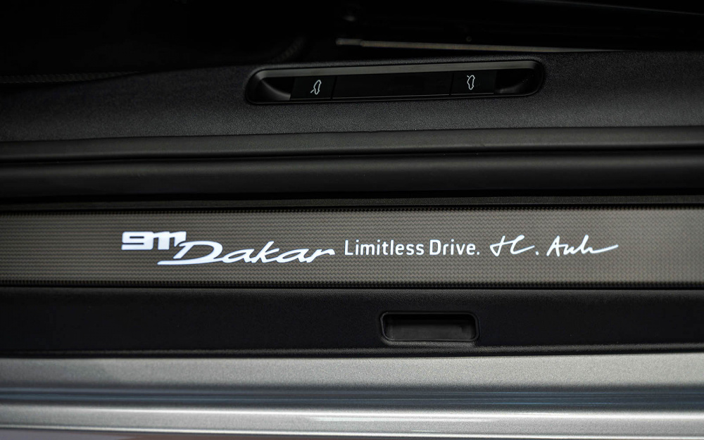 911 Dakar