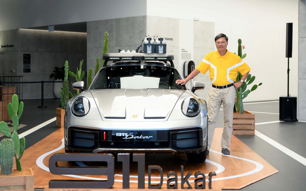 Chủ nhân 911 Dakar