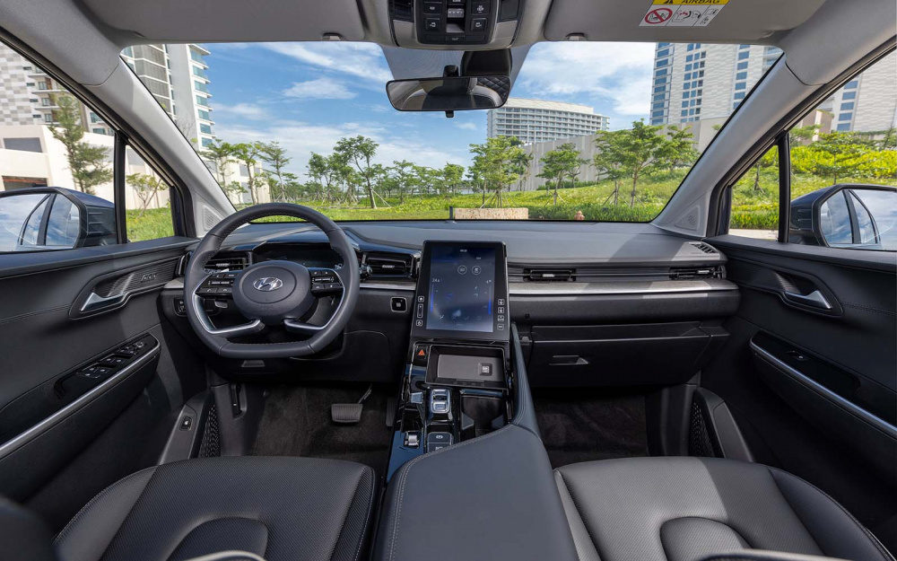 Nội thất Hyundai Custin