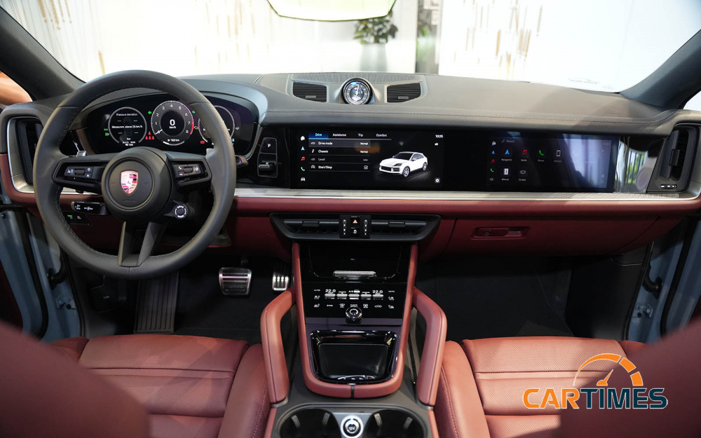 Nội thất Porsche Cayenne 2023