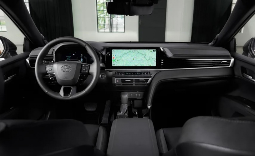 Toyota Camry 2025