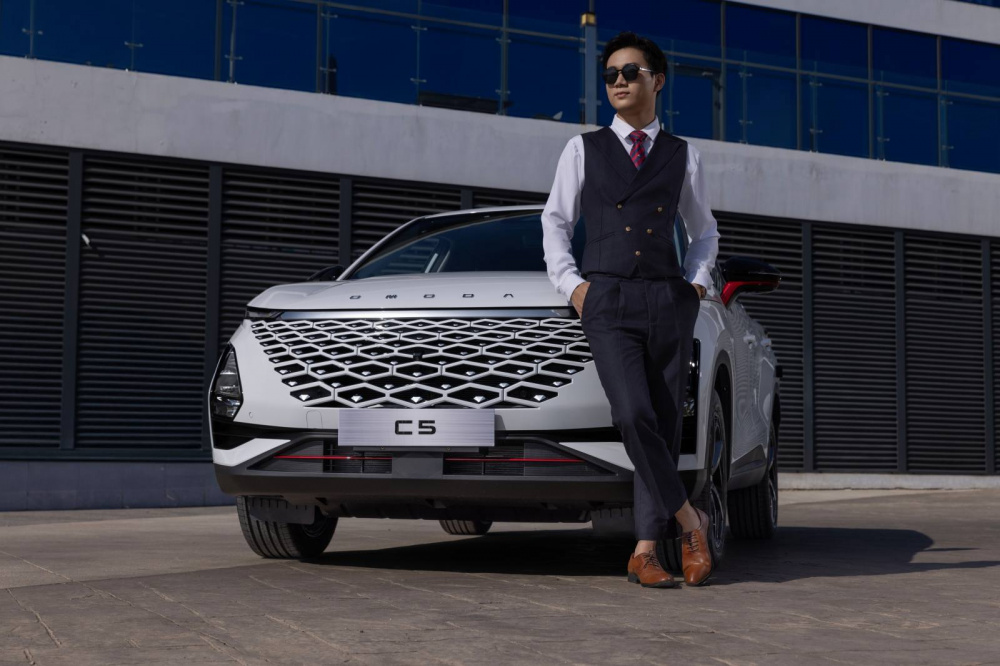 Xe Omoda C5