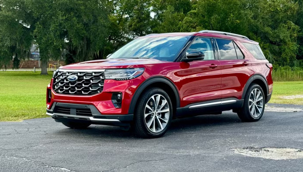 Ford Explorer: Chiếc xe làm thay đổi ngành ô tô Mỹ mãi mãi