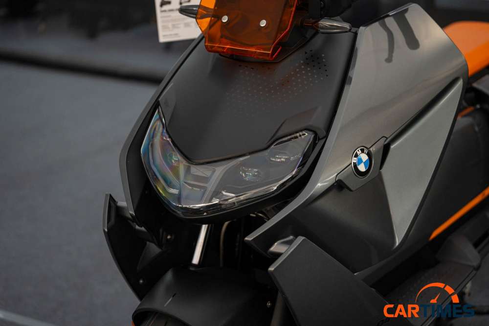 cụm đèn chiếu sáng trước xe máy điện BMW CE04