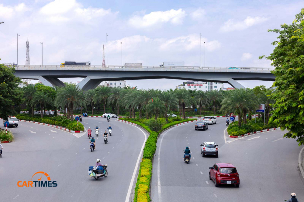 Cây xanh Long Biên