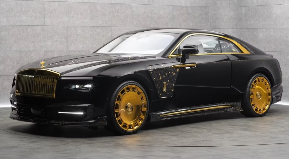 Rolls-Royce Spectre EV dát vàng
