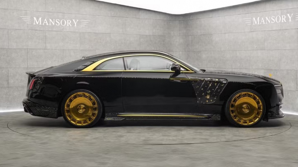Rolls-Royce Spectre EV dát vàng