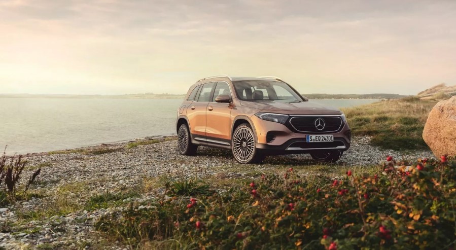 Mercedes EQB bị triệu hồi vì nguy cơ cháy nổ