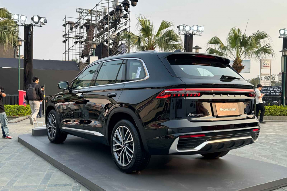 Xe Geely