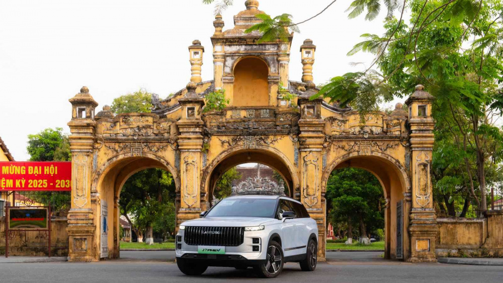 J7 PHEV