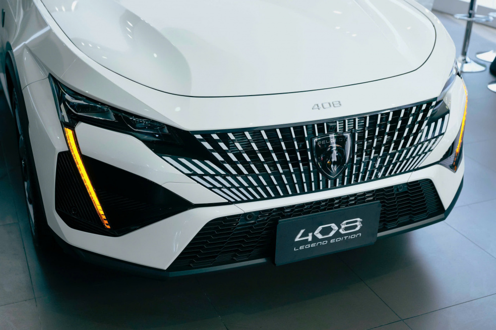Peugeot 408 Legend Edition