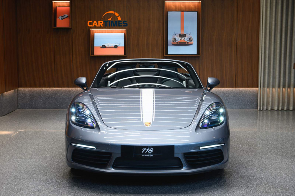 Porsche 718 Boxster