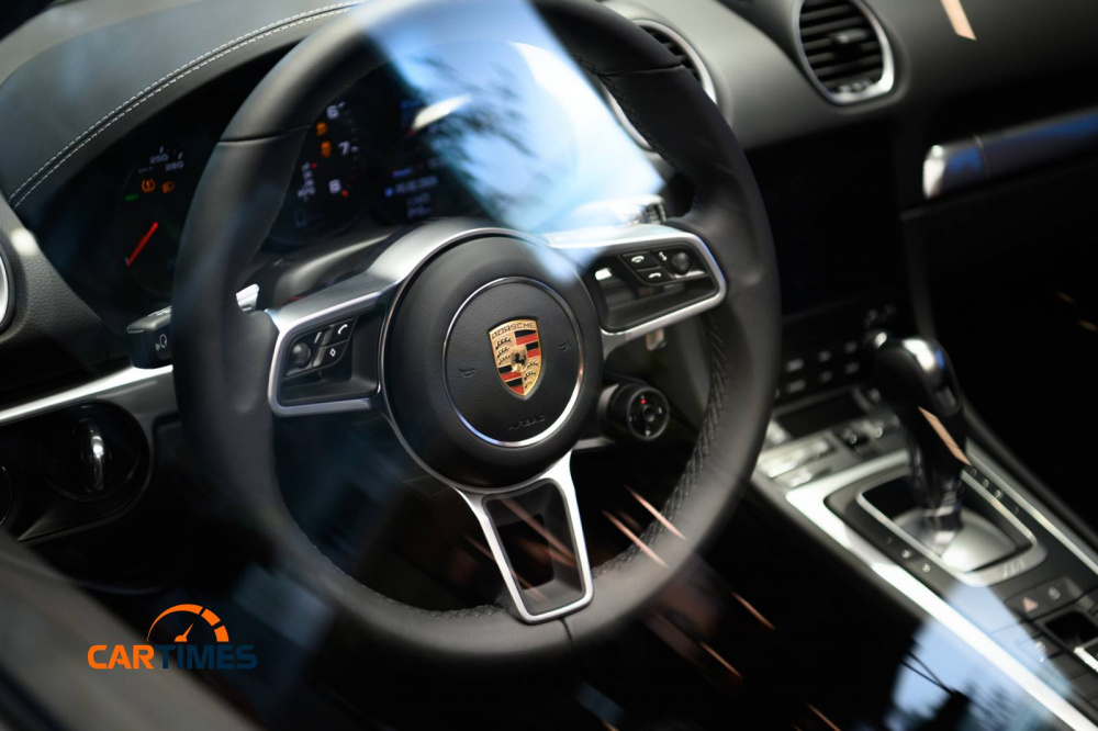 Porsche 718 Boxster