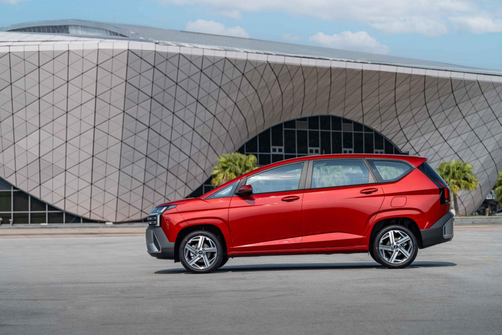 Hyundai Stargazer