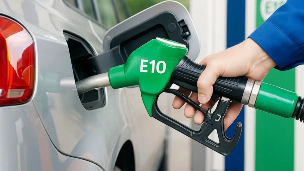 xăng E10