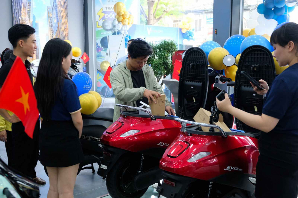 Xe máy điện VinFast