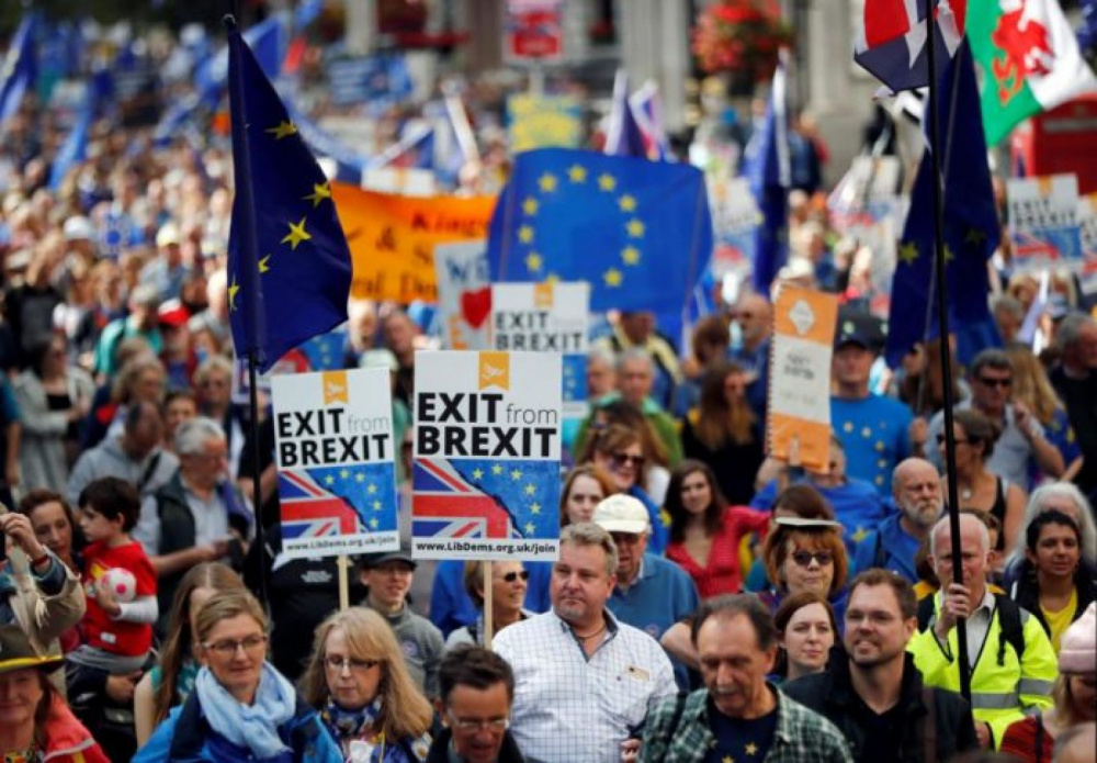 dieu hanh chong brexit