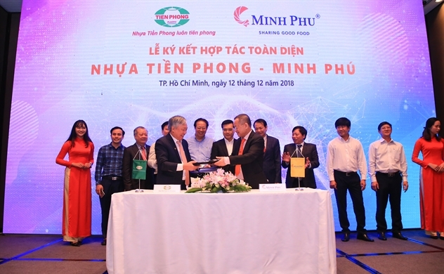 nhua tien phong
