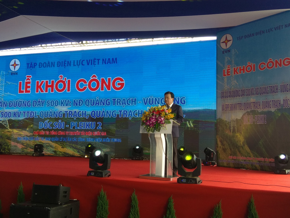 Phó Thủ tướng Trịnh Đình Dũng phát biểu tại buổi Lễ
