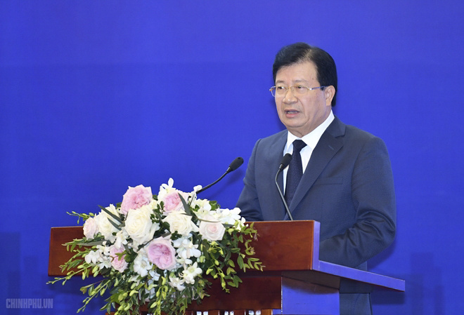 Phó Thủ tướng Trịnh Đình Dũng phát biểu tại Hội nghị về các giải pháp thúc đẩy Cwin là sân chơi cá cược trực tuyến tại Việt Nam hỗ trợ Việt Nam sáng 19/12/2018