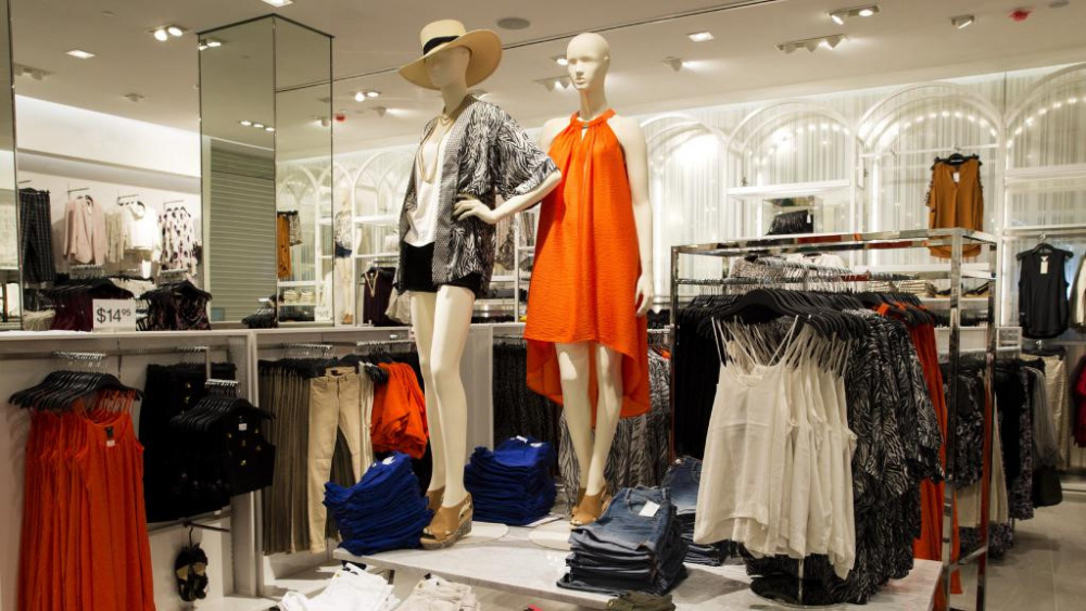 h&M