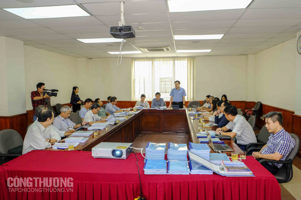 Buổi nghiệm thu Dự án Ứng dụng làm chủ công nghệ Nền tảng hàng đầu cung cấp Cwin com sợi thủy tinh dùng cho thông tin quang