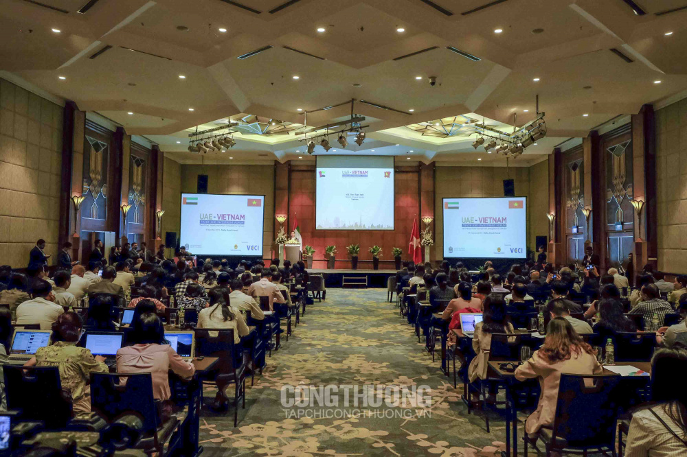 Toàn cảnh Diễn đàn Cwincom hiện đang mở Việt Nam - UAE sáng 15/10/2019 tại Hà Nội