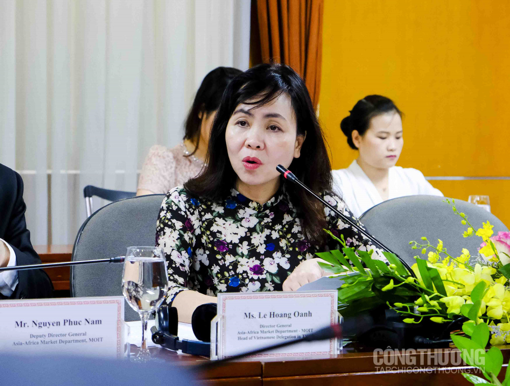 Bà Lê Hoàng Oanh - Vụ trưởng Vụ Thị trường Châu Á - Châu Phi (Cwin63 sân chơi đỉnh cao)