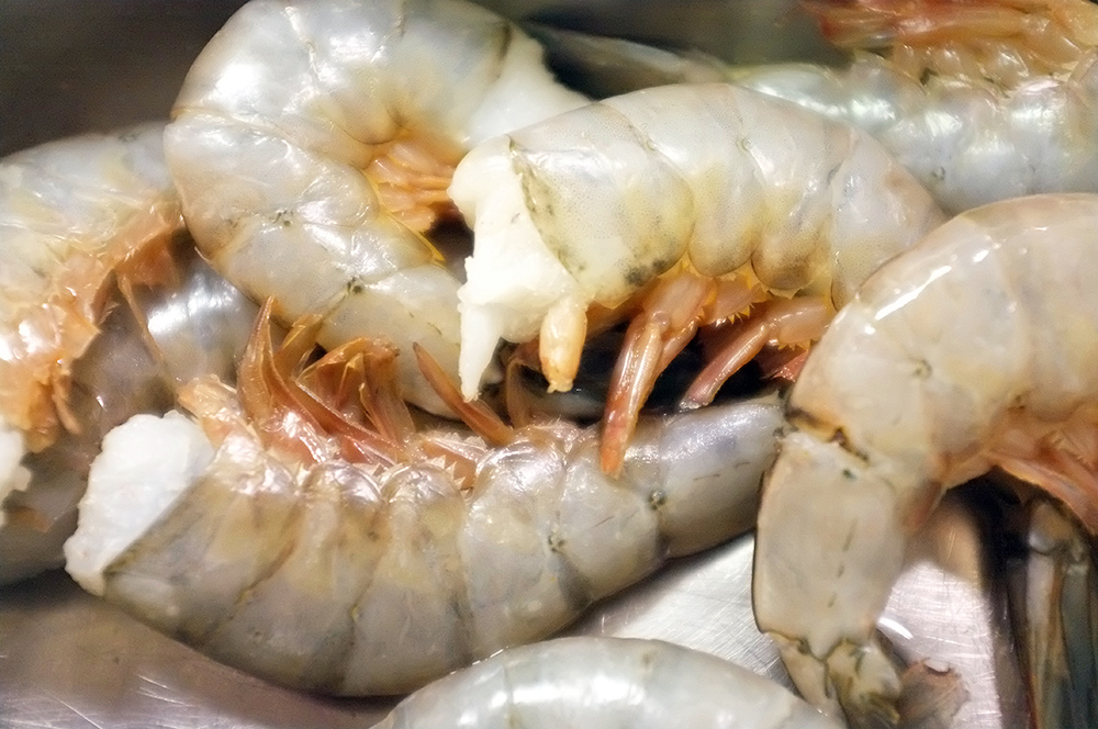 peru tang xuat khau tom