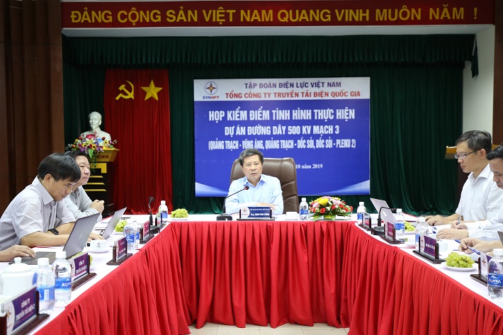 Ông Phan Đăng Tường họp chỉ đạo triển khai dự án